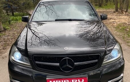 Mercedes-Benz C-Класс, 2013 год, 1 650 000 рублей, 1 фотография