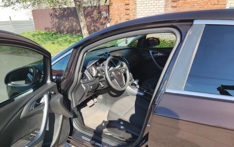 Opel Astra J, 2014 год, 760 000 рублей, 11 фотография