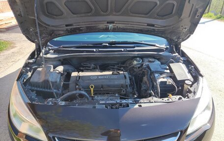 Opel Astra J, 2014 год, 760 000 рублей, 16 фотография