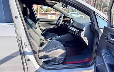 Volkswagen Golf VIII, 2021 год, 1 450 000 рублей, 12 фотография