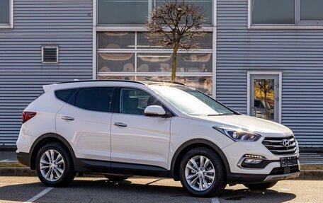 Hyundai Santa Fe III рестайлинг, 2018 год, 1 795 000 рублей, 3 фотография