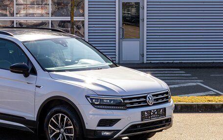 Volkswagen Tiguan II, 2019 год, 2 395 000 рублей, 8 фотография