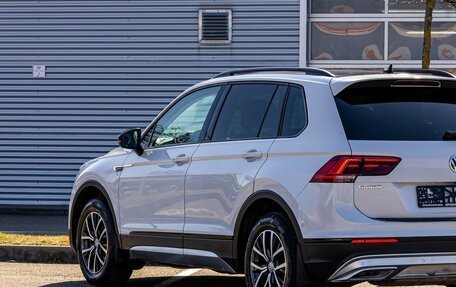 Volkswagen Tiguan II, 2019 год, 2 395 000 рублей, 9 фотография