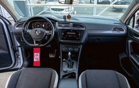 Volkswagen Tiguan II, 2019 год, 2 395 000 рублей, 16 фотография