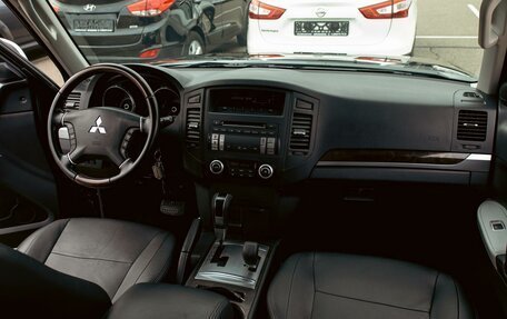 Mitsubishi Pajero IV, 2014 год, 1 735 000 рублей, 17 фотография