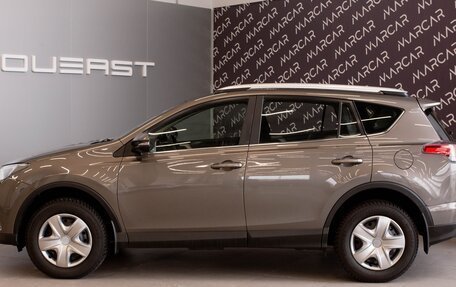 Toyota RAV4, 2017 год, 1 950 000 рублей, 5 фотография