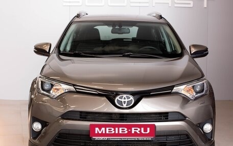 Toyota RAV4, 2017 год, 1 950 000 рублей, 3 фотография