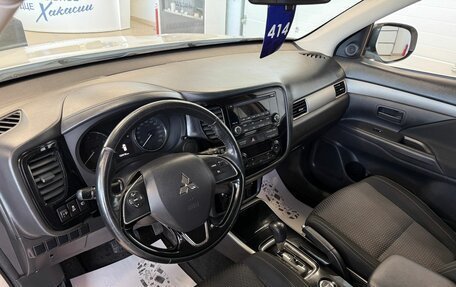 Mitsubishi Outlander III рестайлинг 3, 2017 год, 1 849 000 рублей, 11 фотография