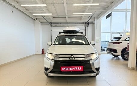 Mitsubishi Outlander III рестайлинг 3, 2017 год, 1 849 000 рублей, 9 фотография