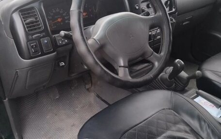 Mitsubishi L200 III рестайлинг, 2004 год, 750 000 рублей, 3 фотография