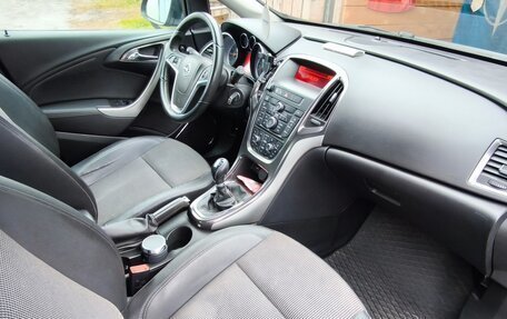 Opel Astra J, 2011 год, 550 000 рублей, 7 фотография