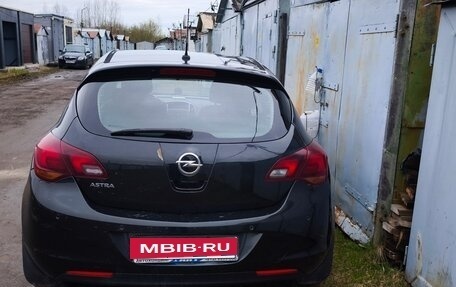 Opel Astra J, 2011 год, 550 000 рублей, 2 фотография