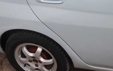 Toyota Prius IV XW50, 1998 год, 230 000 рублей, 2 фотография