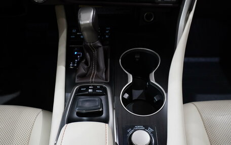 Lexus RX IV рестайлинг, 2016 год, 4 397 000 рублей, 26 фотография