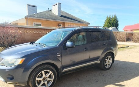 Mitsubishi Outlander III рестайлинг 3, 2008 год, 900 000 рублей, 2 фотография