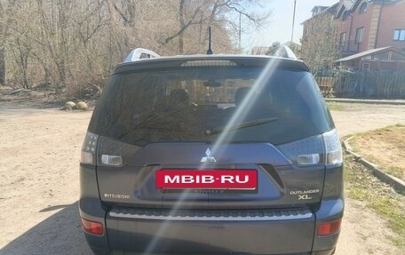 Mitsubishi Outlander III рестайлинг 3, 2008 год, 900 000 рублей, 4 фотография
