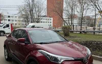 Toyota C-HR I рестайлинг, 2019 год, 2 700 000 рублей, 1 фотография
