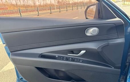 Hyundai Elantra, 2022 год, 1 300 888 рублей, 7 фотография