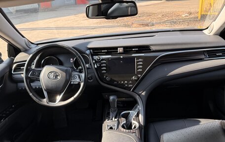 Toyota Camry, 2019 год, 3 100 000 рублей, 13 фотография
