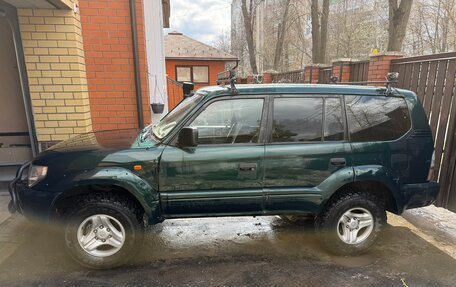 Toyota Land Cruiser Prado 90 рестайлинг, 2000 год, 800 000 рублей, 2 фотография