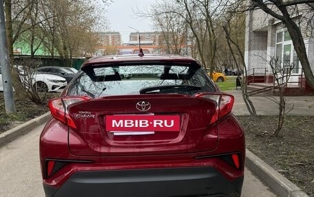 Toyota C-HR I рестайлинг, 2019 год, 2 700 000 рублей, 6 фотография