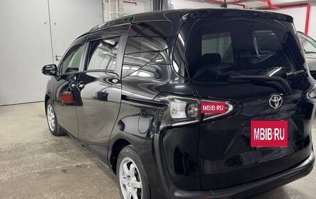 Toyota Sienta II, 2020 год, 1 390 000 рублей, 9 фотография