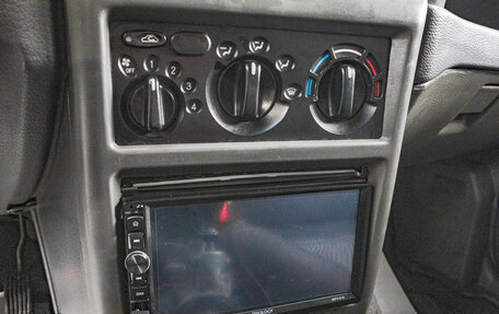Daewoo Nexia I рестайлинг, 2002 год, 249 000 рублей, 15 фотография