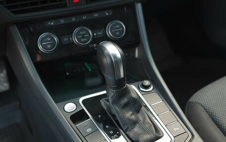 Volkswagen Jetta VII, 2020 год, 1 670 000 рублей, 15 фотография