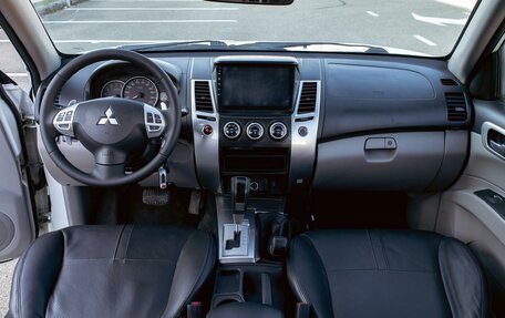 Mitsubishi Pajero Sport II рестайлинг, 2015 год, 1 455 000 рублей, 15 фотография