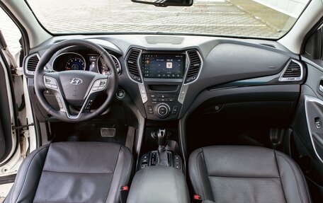 Hyundai Santa Fe III рестайлинг, 2015 год, 1 695 000 рублей, 16 фотография