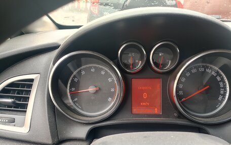 Opel Astra J, 2011 год, 440 000 рублей, 3 фотография