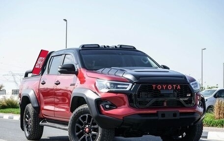 Toyota Hilux VIII, 2022 год, 5 000 000 рублей, 1 фотография