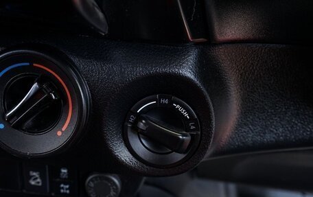 Toyota Hilux VIII, 2022 год, 5 000 000 рублей, 8 фотография