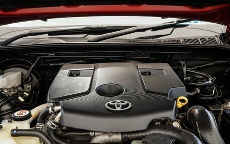 Toyota Hilux VIII, 2022 год, 5 000 000 рублей, 14 фотография