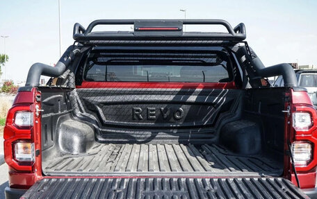 Toyota Hilux VIII, 2022 год, 5 000 000 рублей, 12 фотография