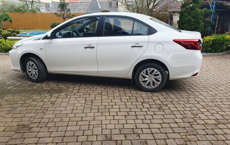 Toyota Vios III, 2023 год, 1 550 000 рублей, 3 фотография