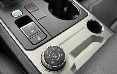 Volkswagen Touareg III, 2021 год, 5 310 000 рублей, 21 фотография