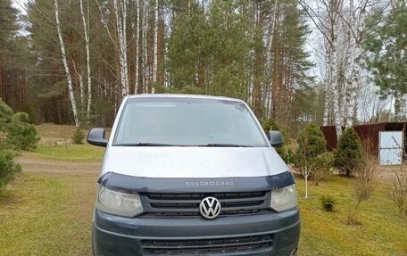 Volkswagen Caravelle T5, 2014 год, 1 120 000 рублей, 2 фотография