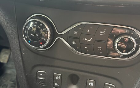 Renault Sandero II рестайлинг, 2015 год, 950 000 рублей, 13 фотография