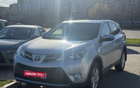 Toyota RAV4, 2013 год, 1 620 000 рублей, 2 фотография