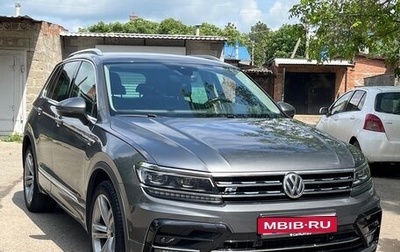 Volkswagen Tiguan II, 2019 год, 3 199 999 рублей, 1 фотография