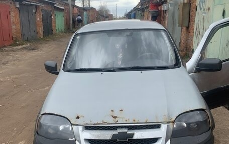 Chevrolet Niva I рестайлинг, 2012 год, 249 999 рублей, 1 фотография
