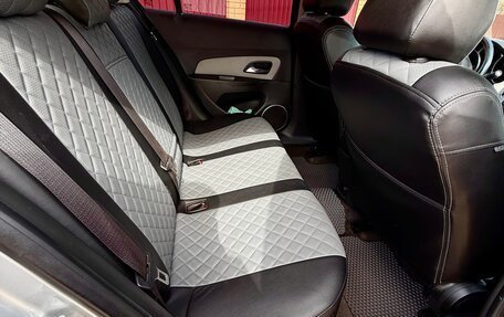 Chevrolet Cruze II, 2013 год, 900 000 рублей, 16 фотография