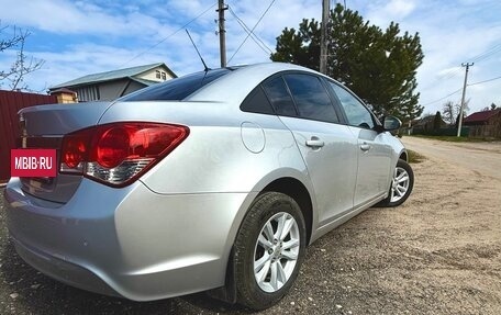 Chevrolet Cruze II, 2013 год, 900 000 рублей, 7 фотография