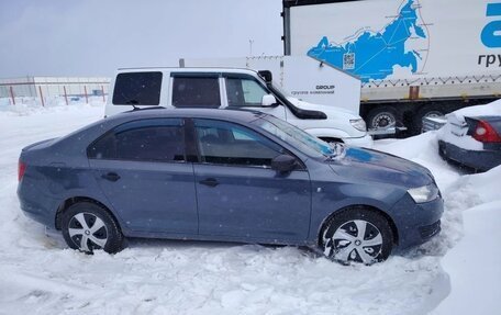 Skoda Rapid I, 2015 год, 850 000 рублей, 3 фотография