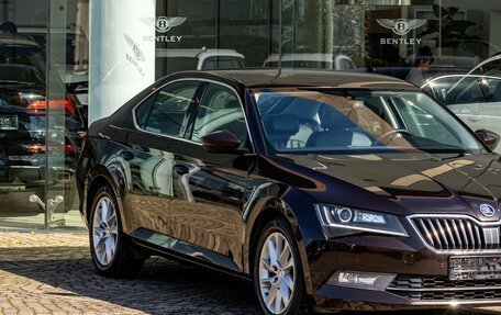 Skoda Superb III рестайлинг, 2018 год, 1 795 000 рублей, 7 фотография
