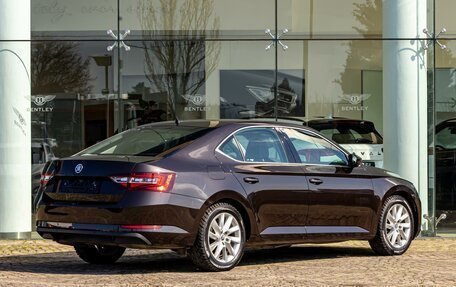 Skoda Superb III рестайлинг, 2018 год, 1 795 000 рублей, 6 фотография