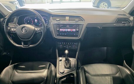 Volkswagen Tiguan II, 2018 год, 2 250 000 рублей, 14 фотография