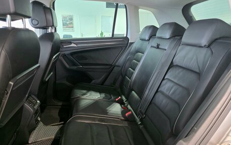 Volkswagen Tiguan II, 2018 год, 2 250 000 рублей, 12 фотография