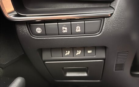 Mazda 3, 2019 год, 1 900 000 рублей, 20 фотография